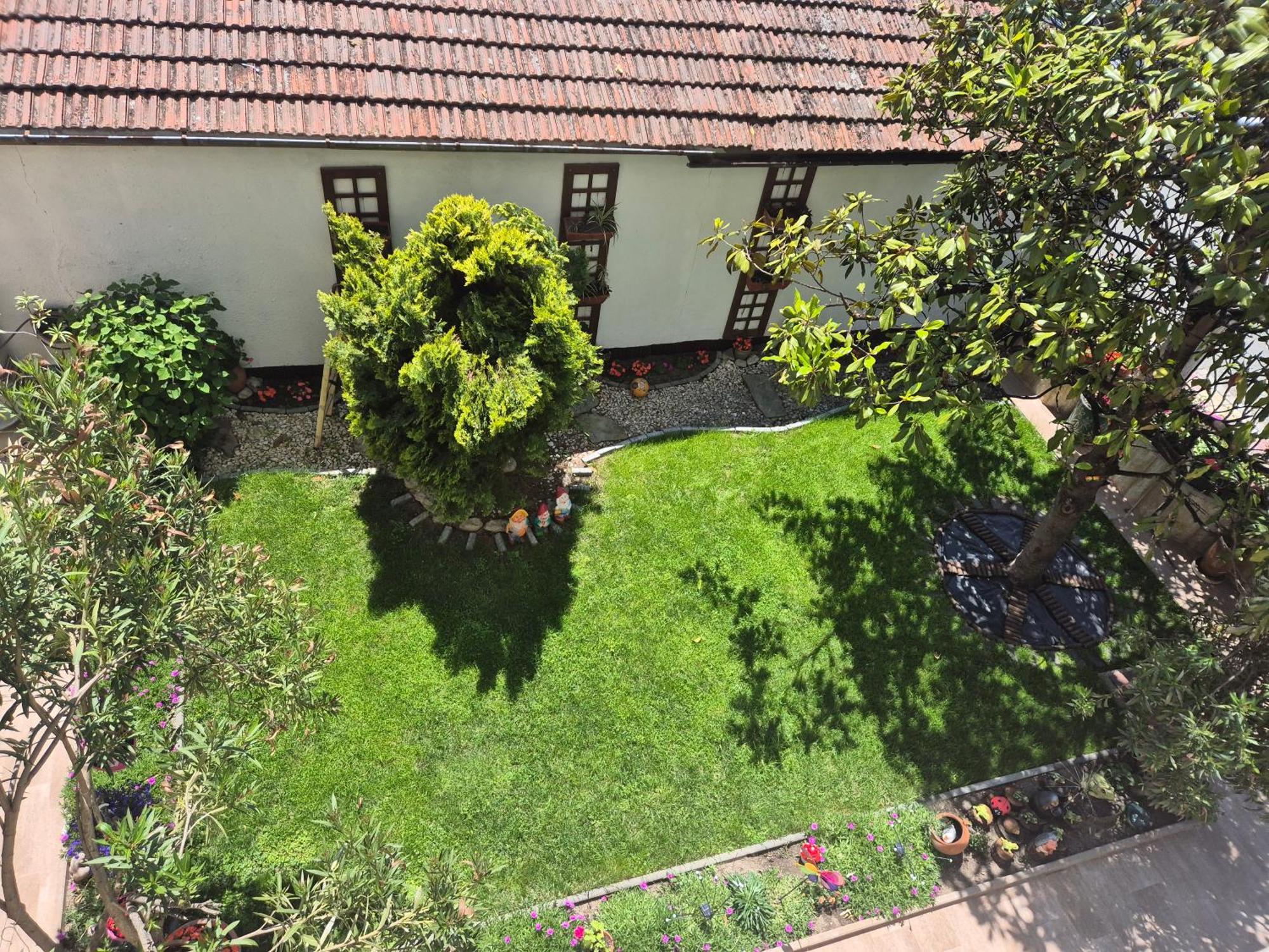 Vladimirov Guest House Приморско Экстерьер фото