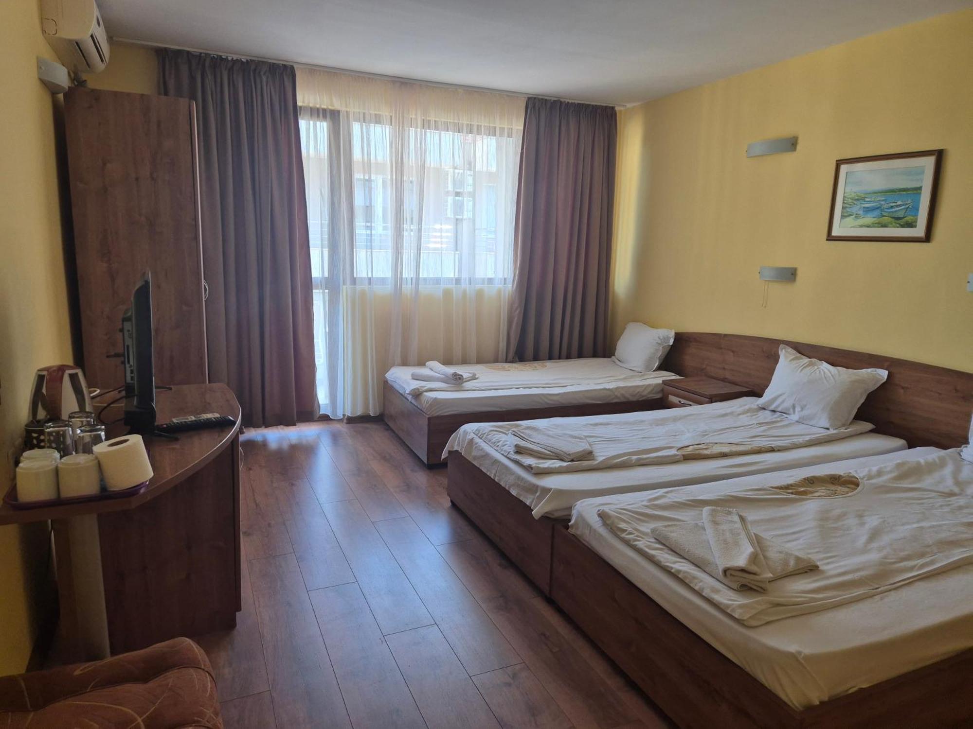 Vladimirov Guest House Приморско Экстерьер фото